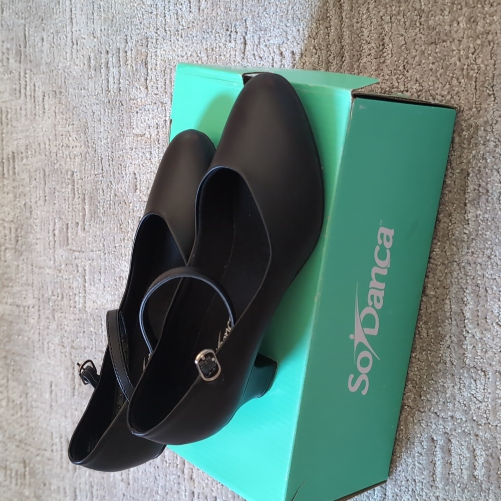 SoDanca Girls character shoes (black) CH50